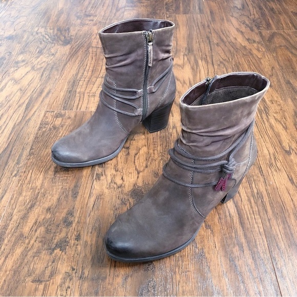 Tamaris • Lizudi ankle boots brown leather booties heeled fleece lined tassel - Picture 14 of 14